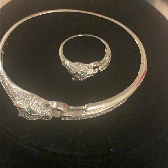 New Jewelry Set - Picture 6 of 8